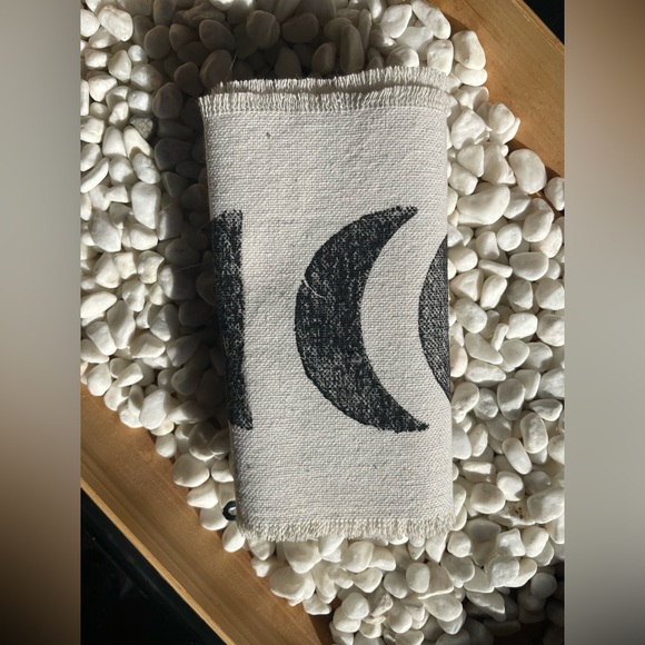 Moon Phases Tapestry - Picture 2 of 11